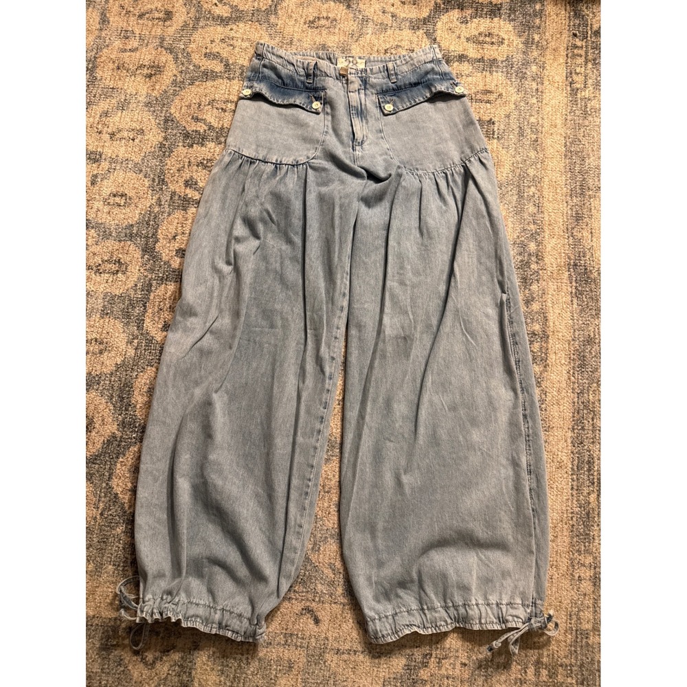 Free People Lotus Jean Size 28 Excellent Condition
